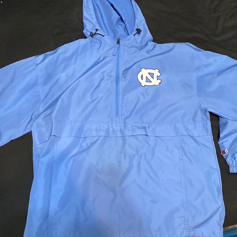 UNC BLUE WINDBREAKER SIZE L given on campus visit.